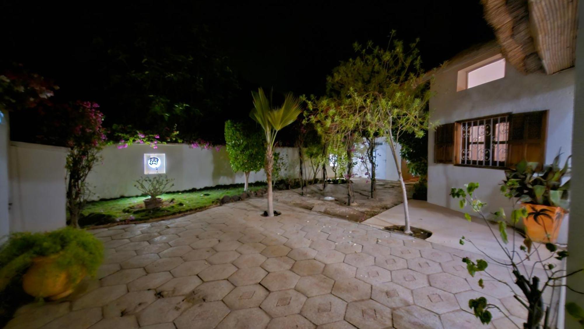 Villa My Moon - En Bord De Mer Au Coeur De Saly Dış mekan fotoğraf